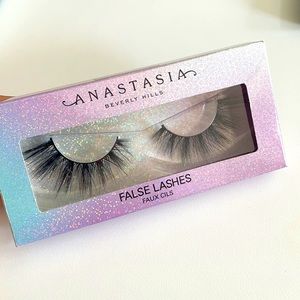 ANASTASIA BEVERLY HILLS LASHES- SO HOLLYWOOD